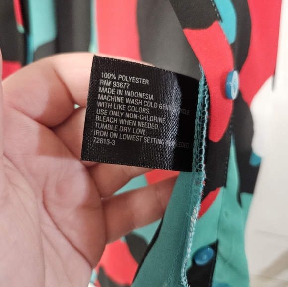 Worthington Animal Print Vibrant Multicolor Sleeveless Blouse! - Picture 4 of 6